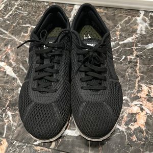 🛍️🛍️ NIKE CORTEZ ULTRA WOMENS SIZE 8 🛍️🛍️